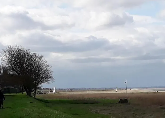 Vue Mer Pour Une Escale En Baie Du Mt-St-Michel